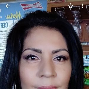 Meet your Posher, Claudia